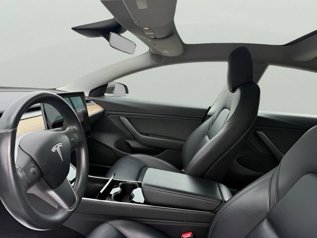 Used 2019 Tesla Model 3 Standard Range Plus RWD image 9
