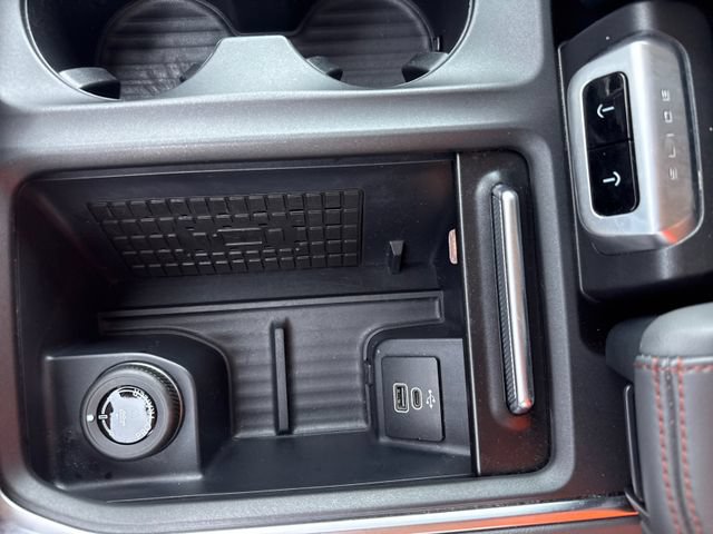 Used 2025 Ford Expedition Active AWD/4WD image 25