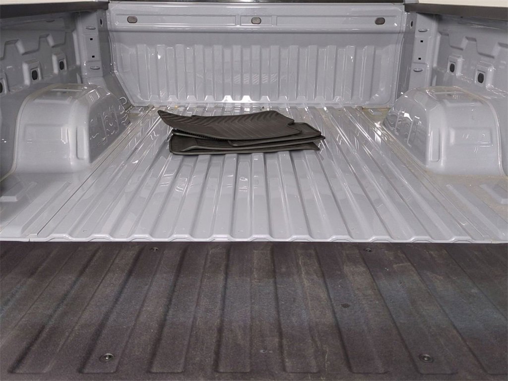 Used 2024 Chevrolet Silverado 1500 LT image 25
