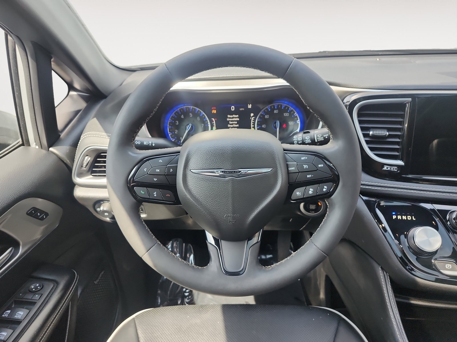 Used 2022 Chrysler Pacifica Limited w/ S Appearance Package FWD image 12