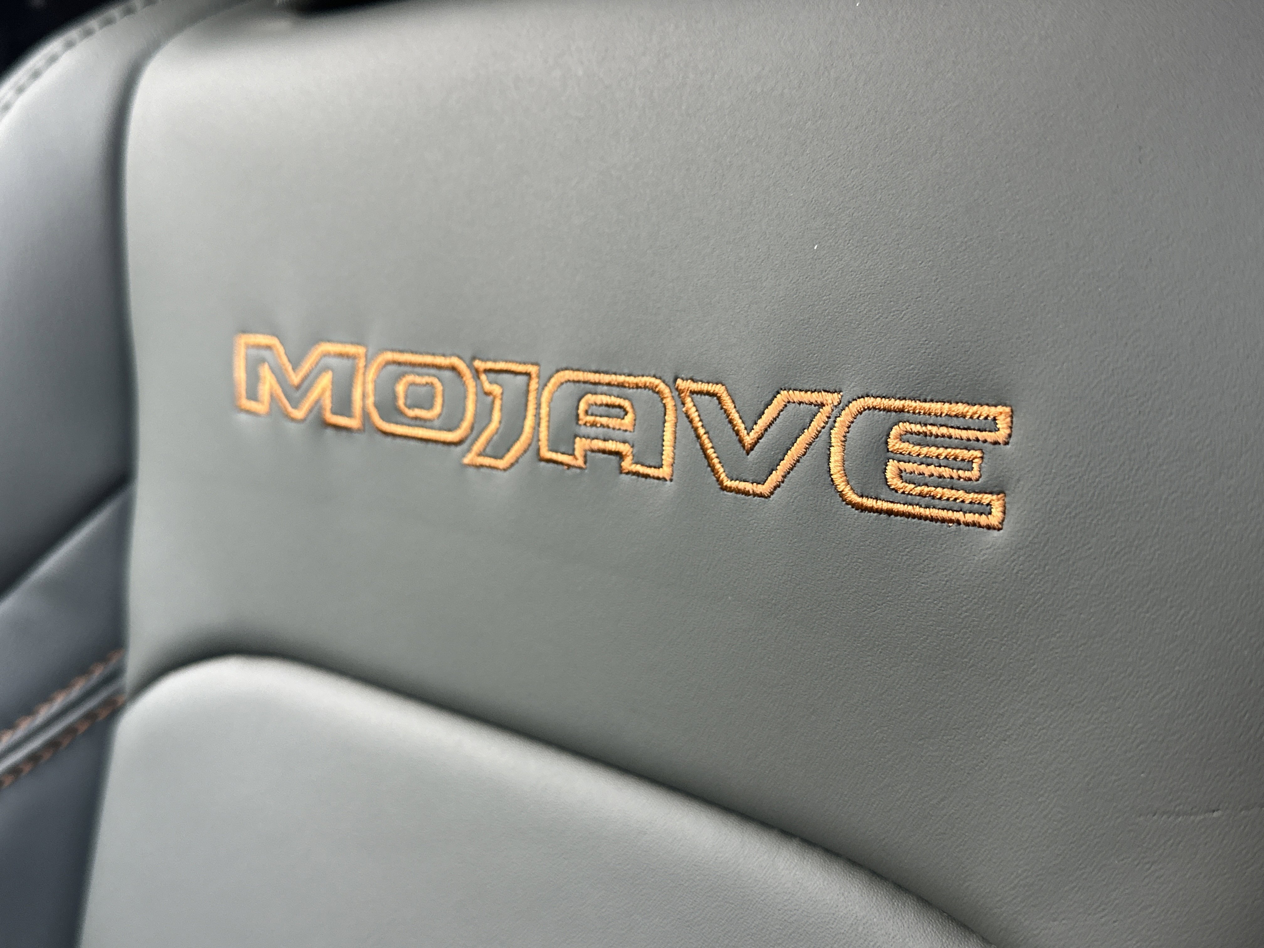 New 2026 Jeep Gladiator Mojave image 4