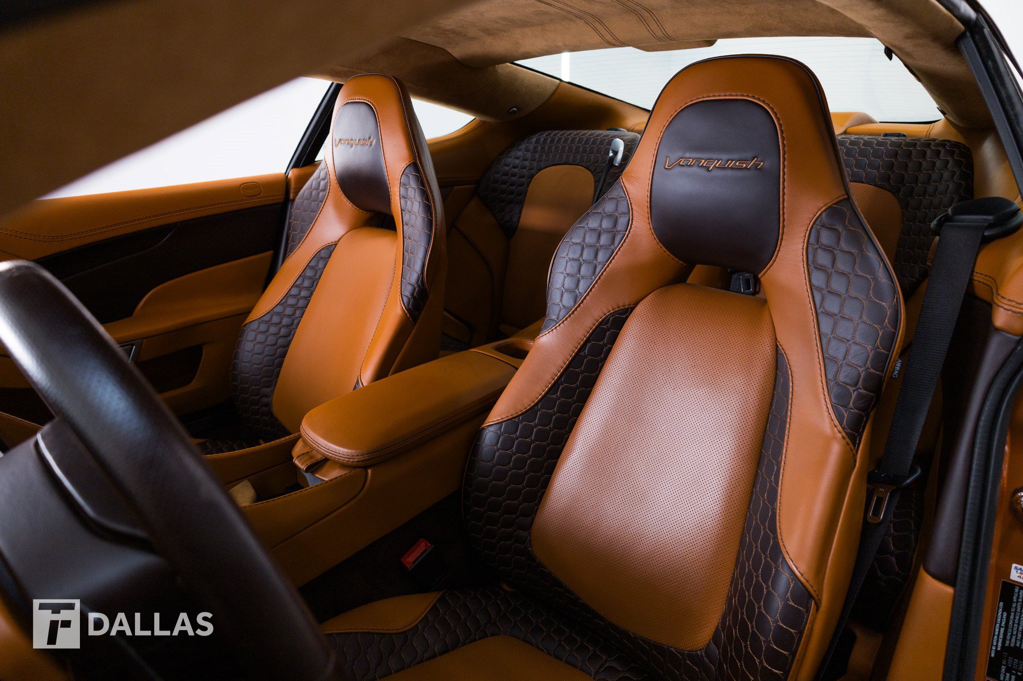 Used 2014 Aston Martin Vanquish Coupe RWD image 31