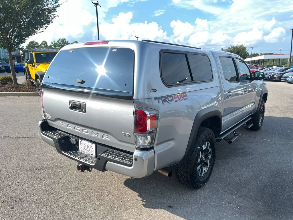 Used 2020 Toyota Tacoma TRD Off-Road w/ TRD Premium Off Road Package AWD/4WD image 6