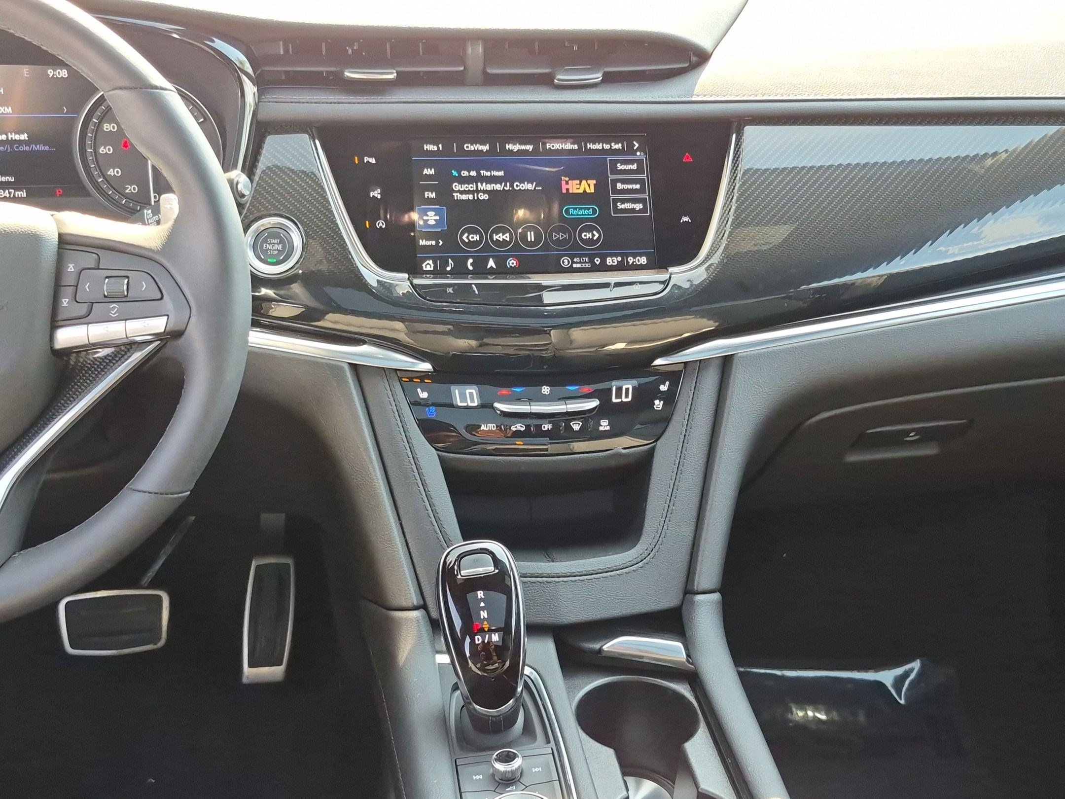 Used 2023 Cadillac XT6 Sport w/ Technology Package AWD/4WD image 31