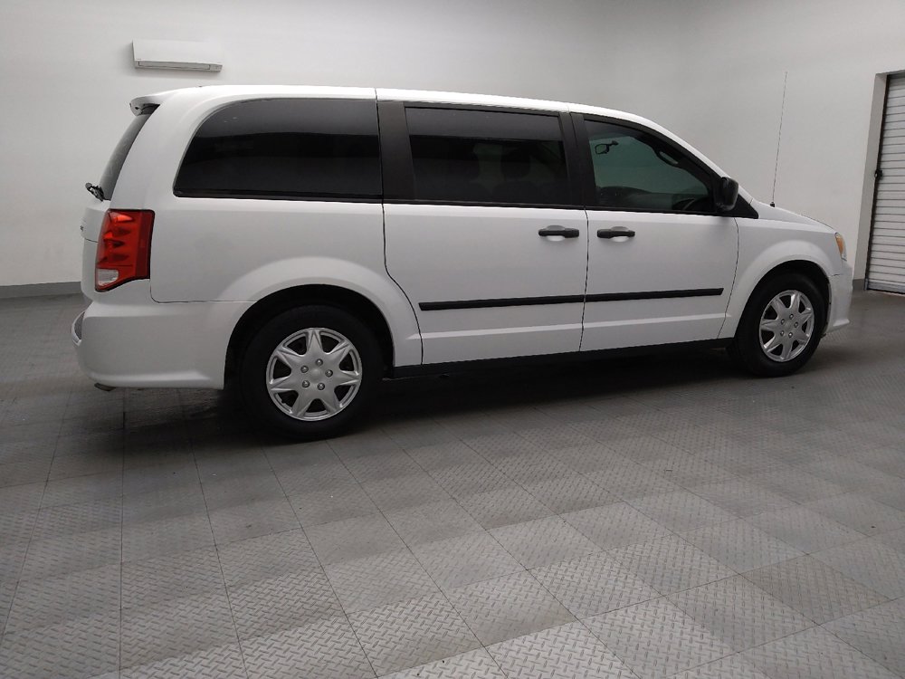 Used 2016 Dodge Grand Caravan American Value Package image 10