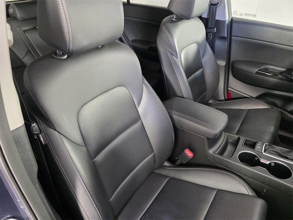 Used 2020 Kia Sportage EX image 31