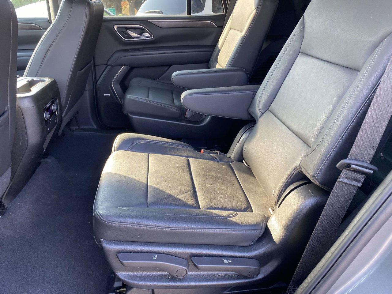 Used 2022 Chevrolet Tahoe LT AWD/4WD image 21