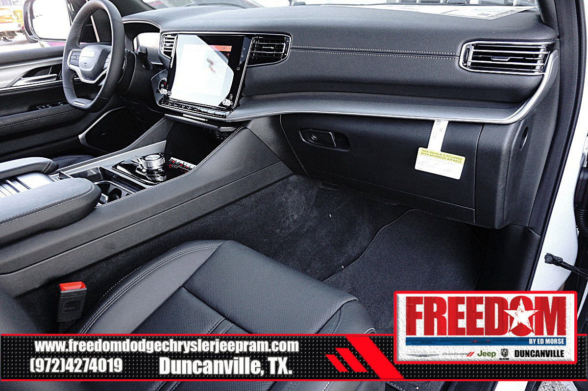 New 2025 Jeep Wagoneer L Series II w/ Premium Group I image 12