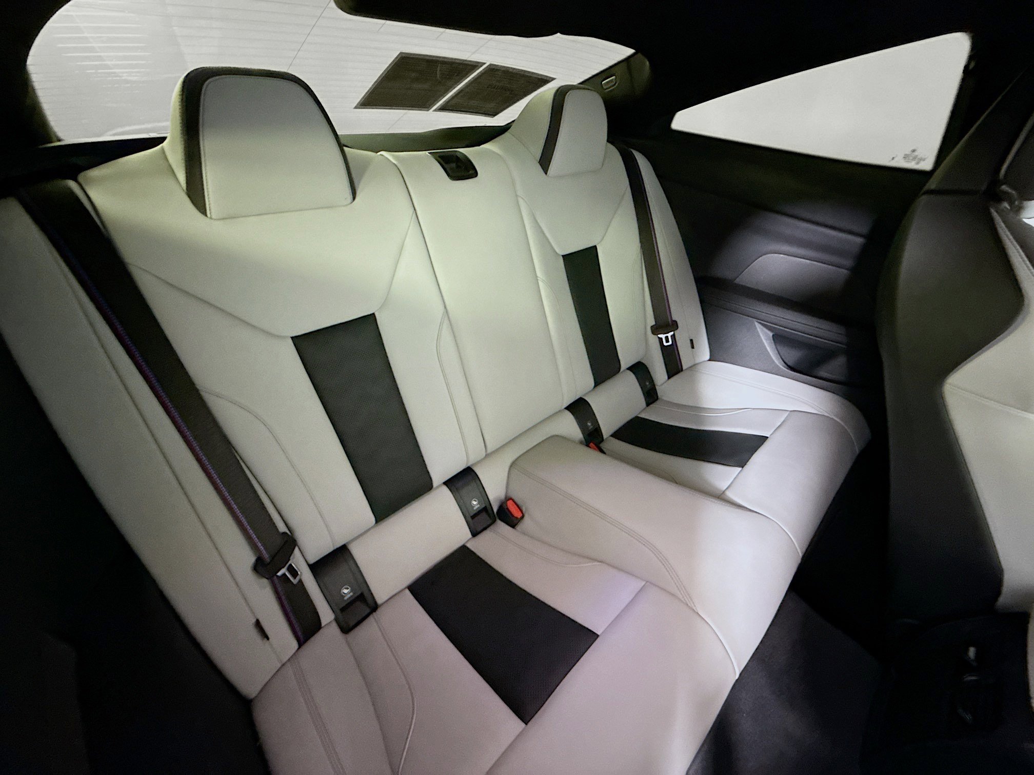 Used 2025 BMW M4 Competition image 32