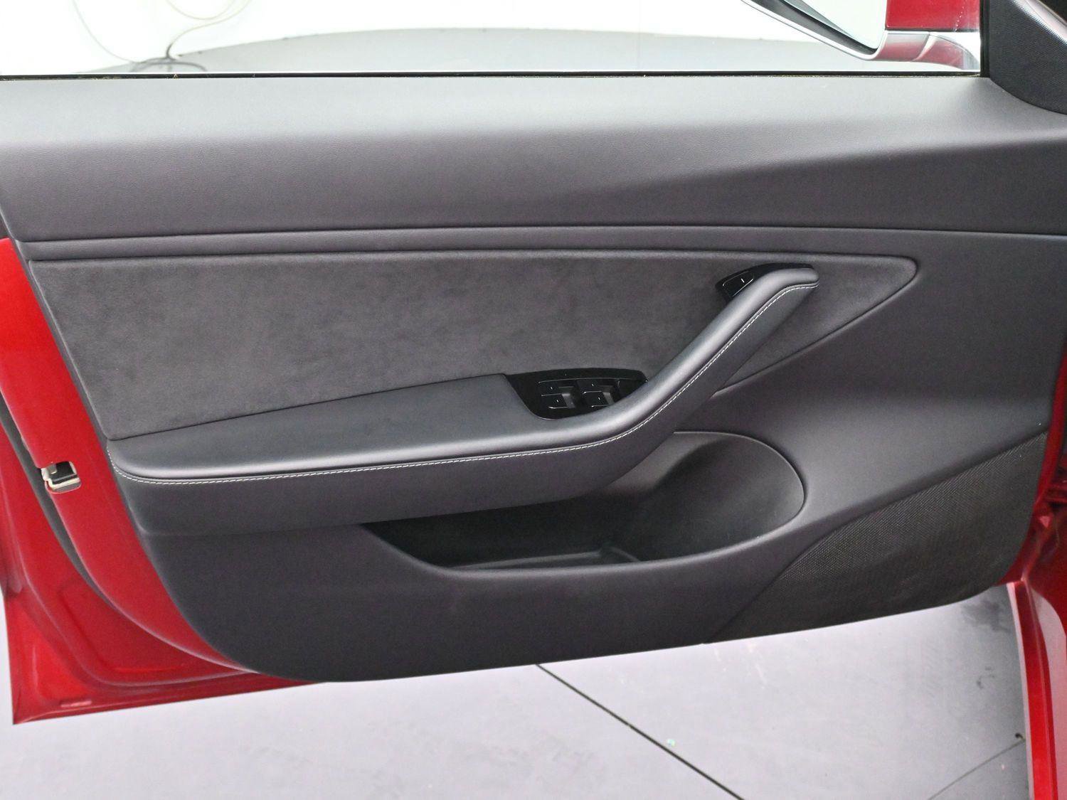 Used 2018 Tesla Model 3 Long Range image 10