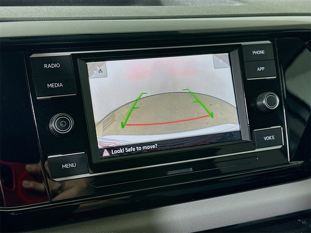 Used 2022 Volkswagen Taos S image 10