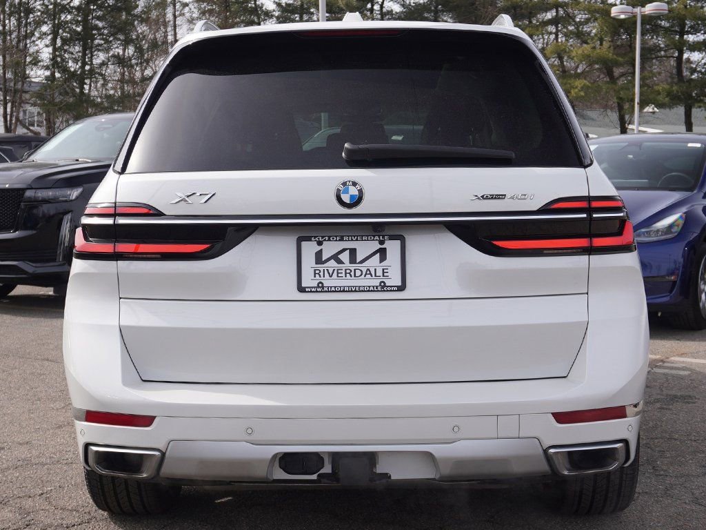 Used 2023 BMW X7 xDrive40i w/ Premium Package image 14