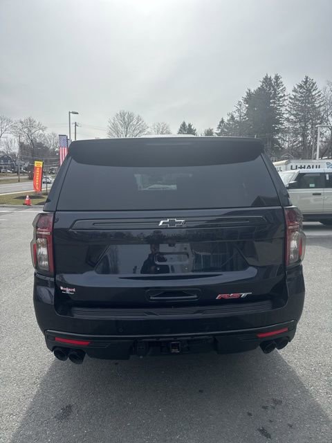 Used 2023 Chevrolet Suburban RST w/ Sport Performance Package image 7
