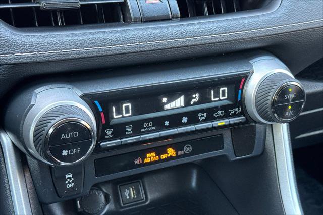 Certified 2023 Toyota RAV4 LE AWD/4WD image 21
