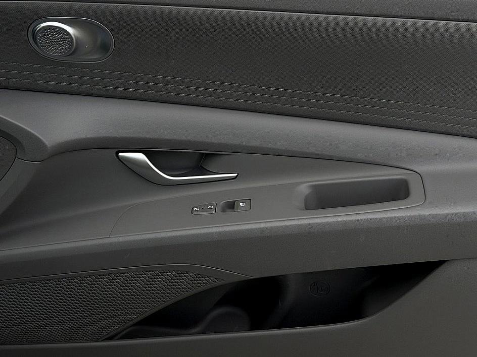 Certified 2024 Hyundai Elantra SEL image 21