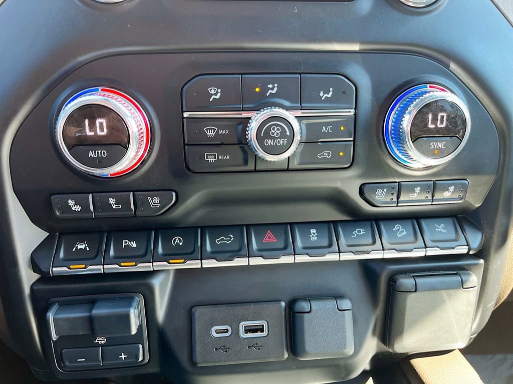 Used 2021 GMC Sierra 1500 Denali w/ Denali Ultimate Package image 16