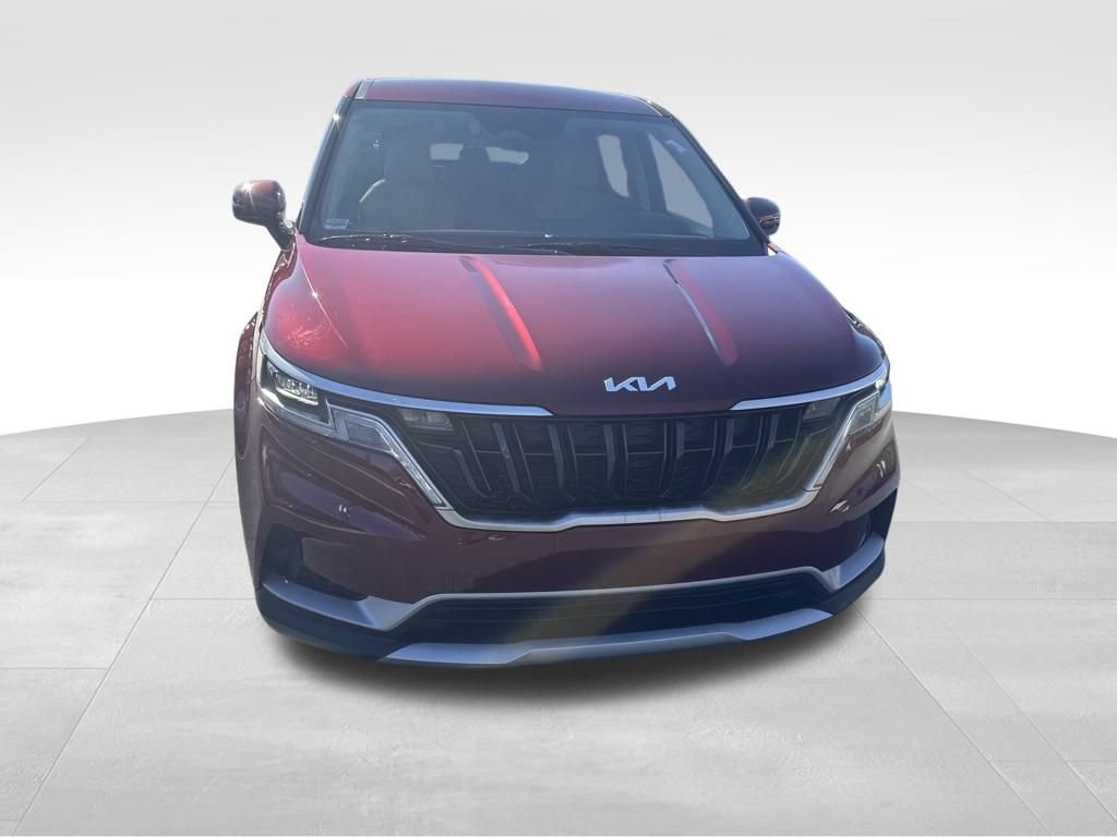 Used 2023 Kia Carnival LX image 8