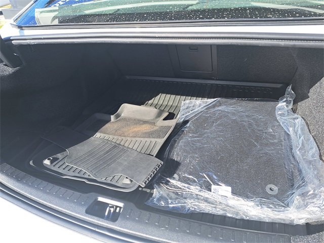 Used 2022 Volvo S60 B5 R-Design w/ Climate Package image 23