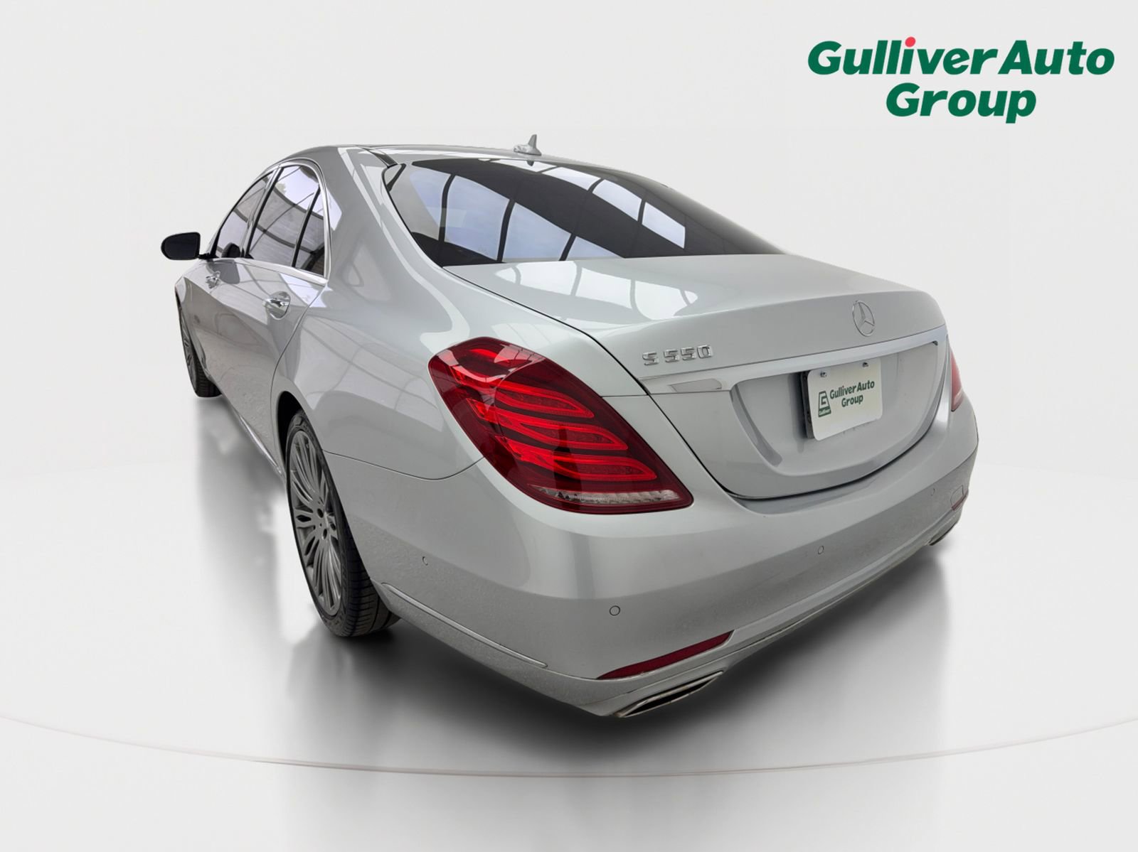 Used 2015 Mercedes-Benz S 550 Sedan image 5