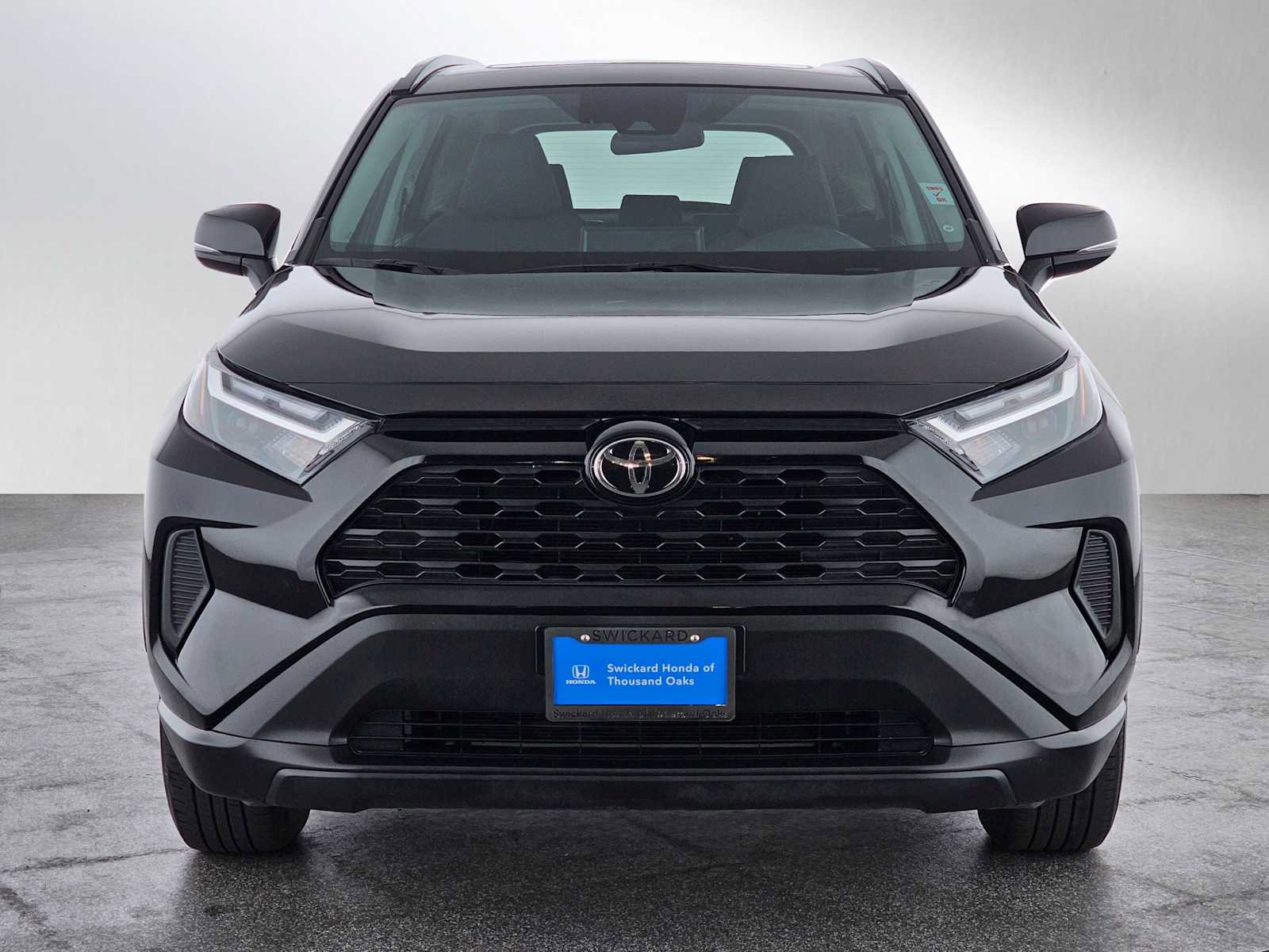 Used 2024 Toyota RAV4 XLE w/ Convenience Package image 8