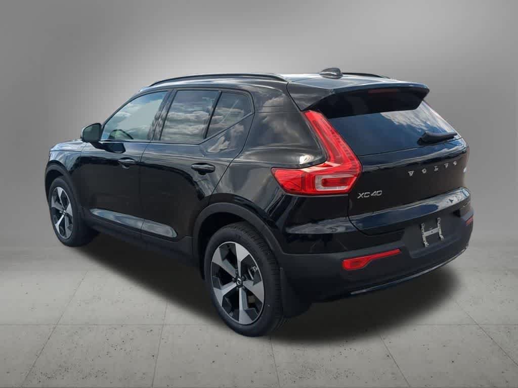 New 2026 Volvo XC40 B5 Core w/ Protection Package Premier AWD/4WD image 4