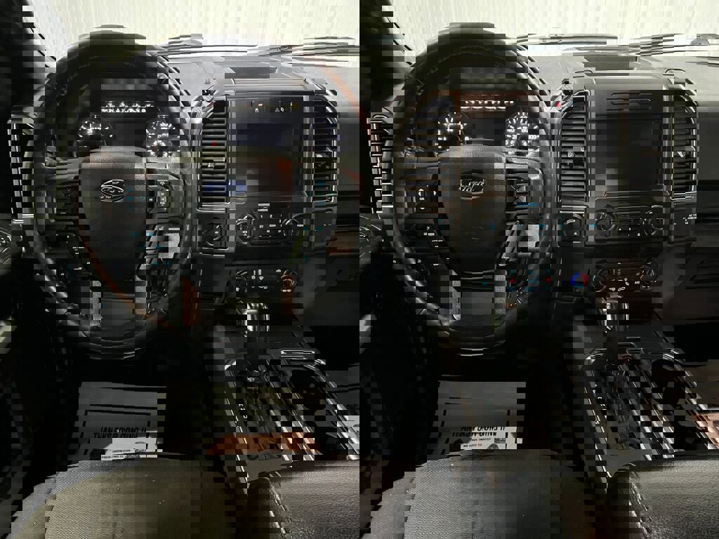 Used 2019 Ford F150 XLT w/ Equipment Group 302A Luxury image 4