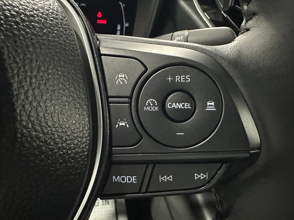 Used 2026 Toyota Corolla SE FWD image 19