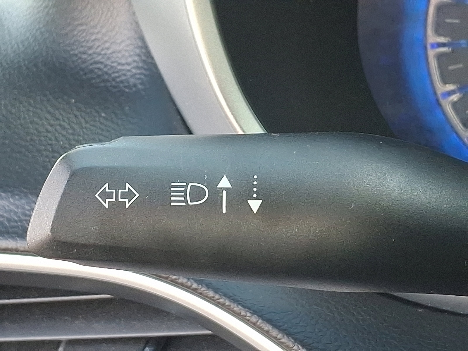 Used 2020 Chrysler Pacifica Touring-L w/ Advanced Safetytec Group image 26