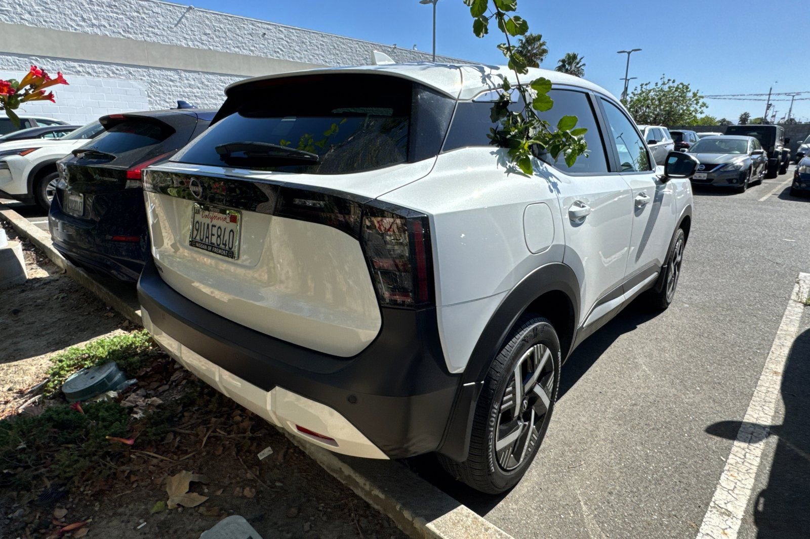 Certified 2025 Nissan Kicks SV image 5