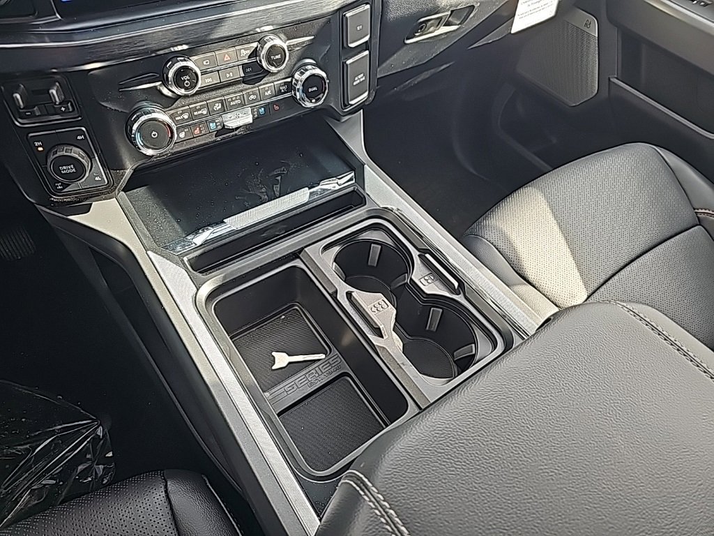 New 2025 Ford F250 Lariat w/ Lariat Ultimate Package image 20
