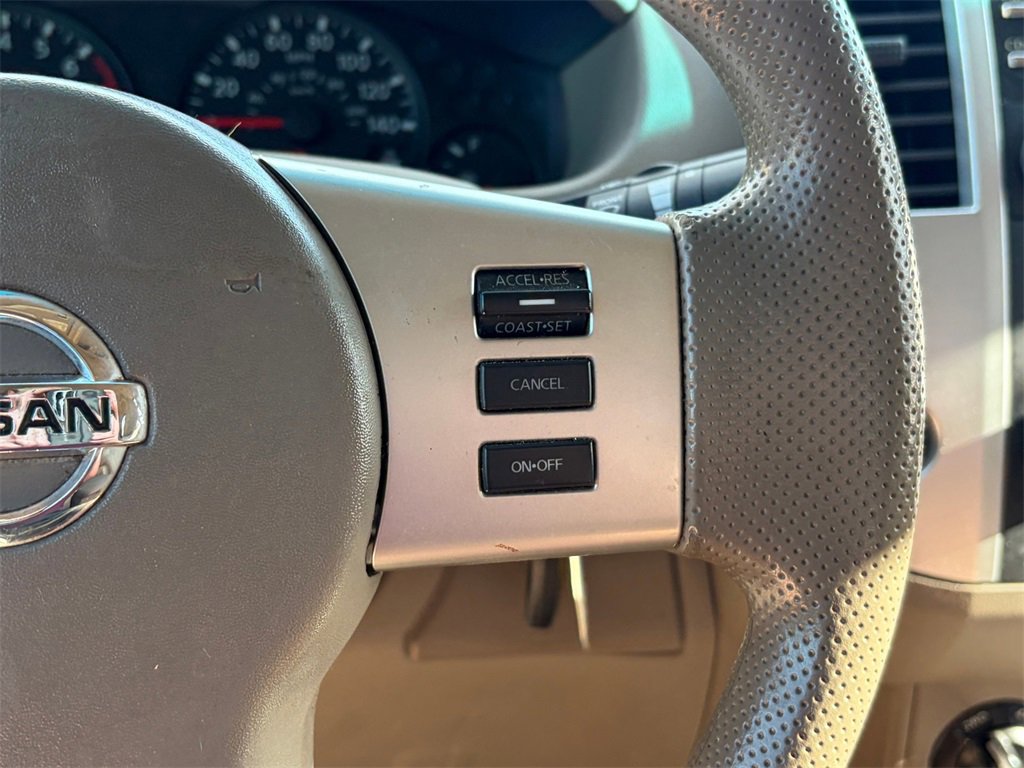 Used 2013 Nissan Frontier SV image 13