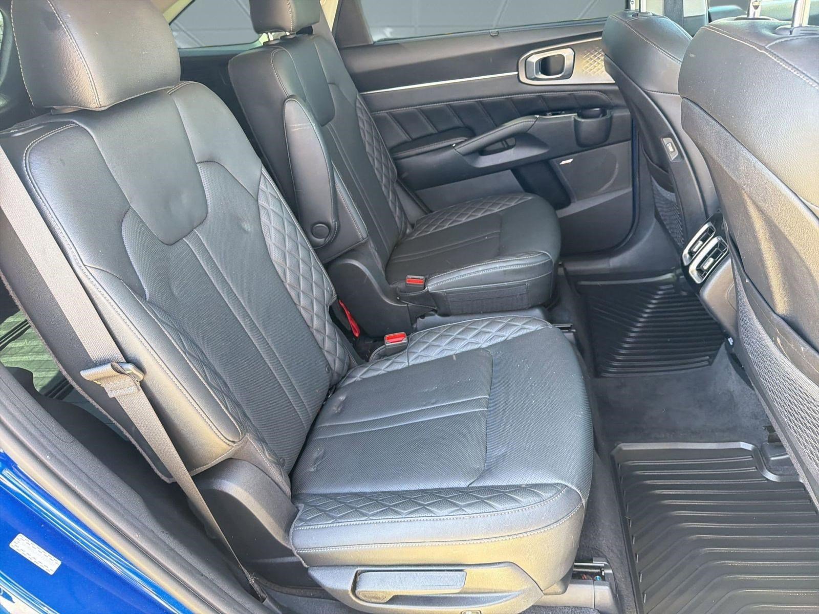 Used 2023 Kia Sorento SX image 30