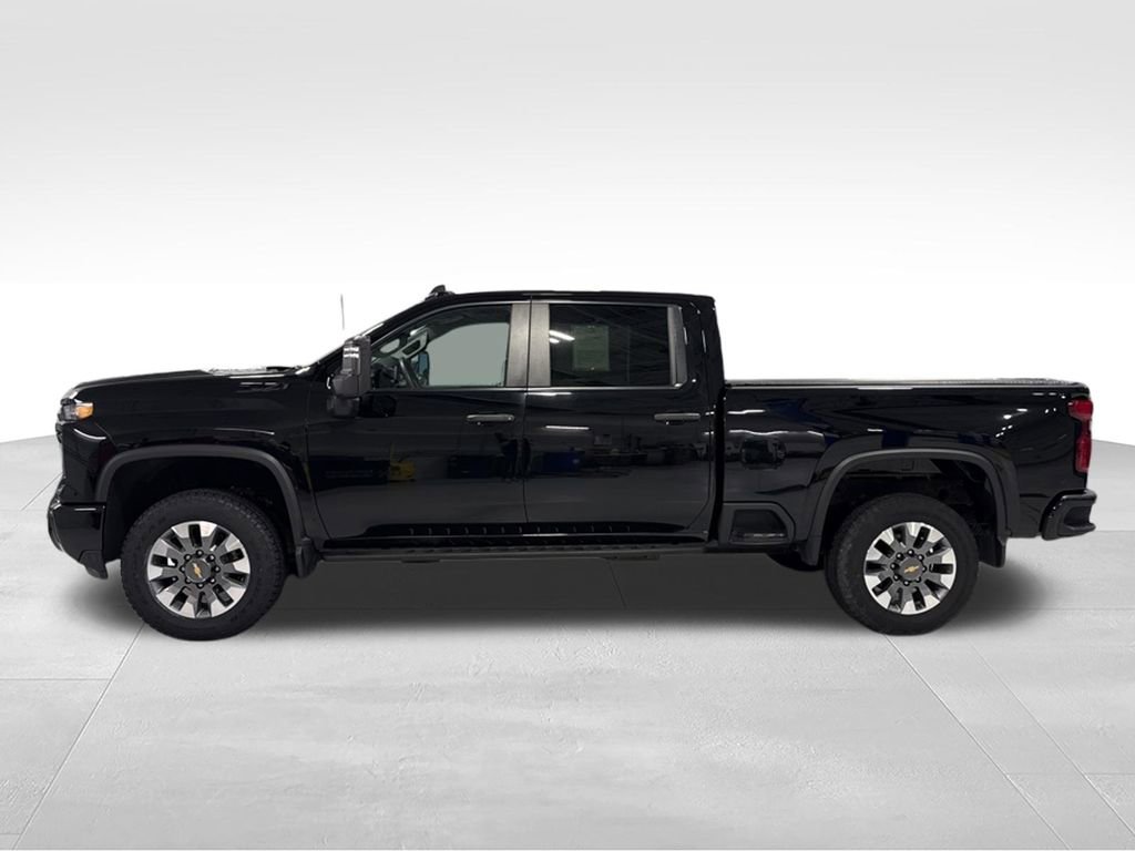 Used 2024 Chevrolet Silverado 2500 Custom w/ Custom Value Package AWD/4WD image 32
