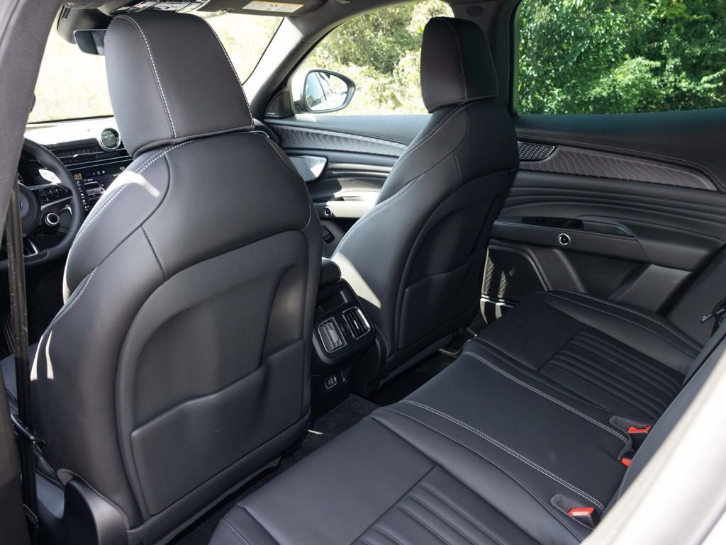 New 2025 Maserati Grecale GT image 33