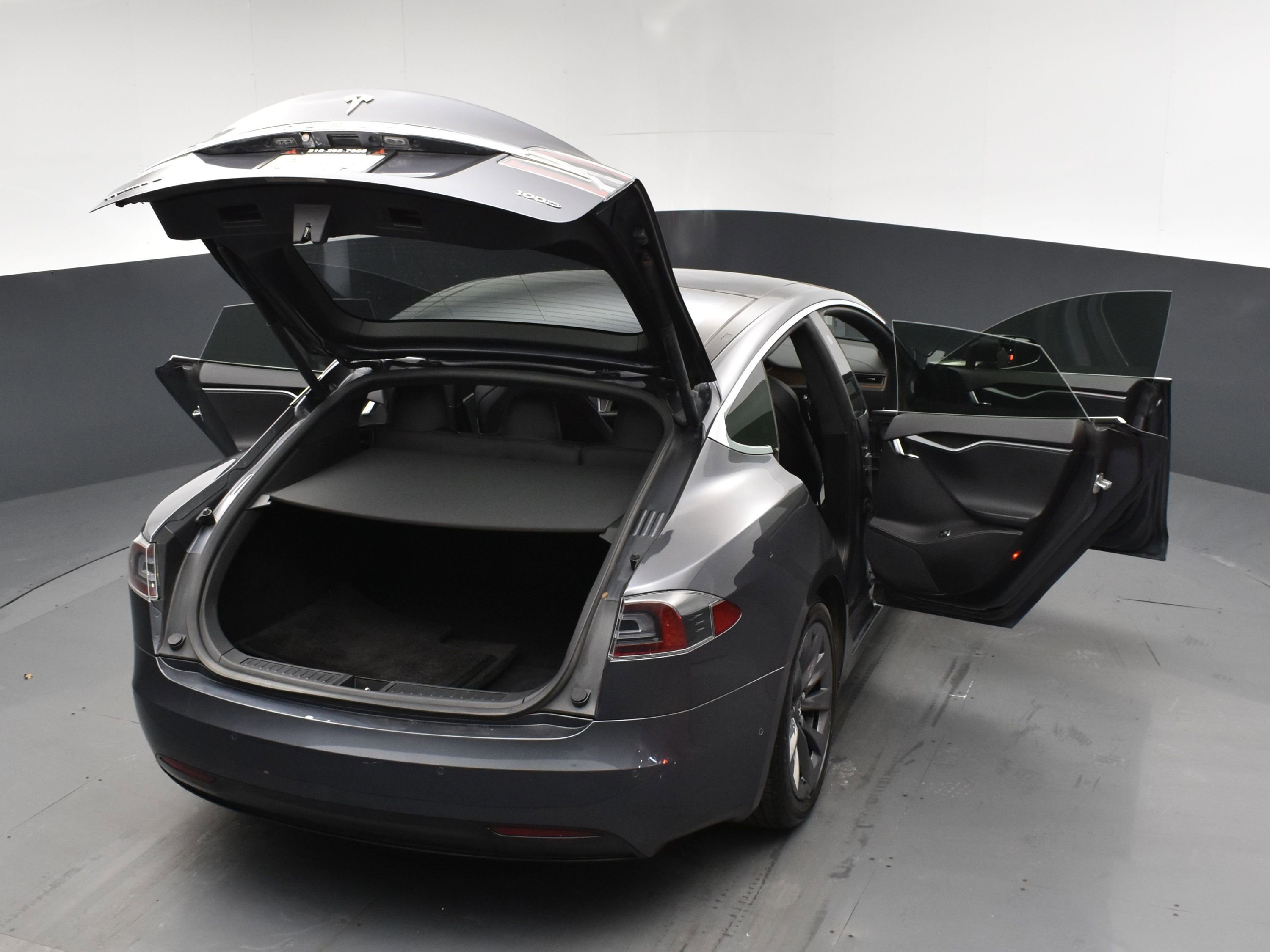 Used 2018 Tesla Model S AWD image 25