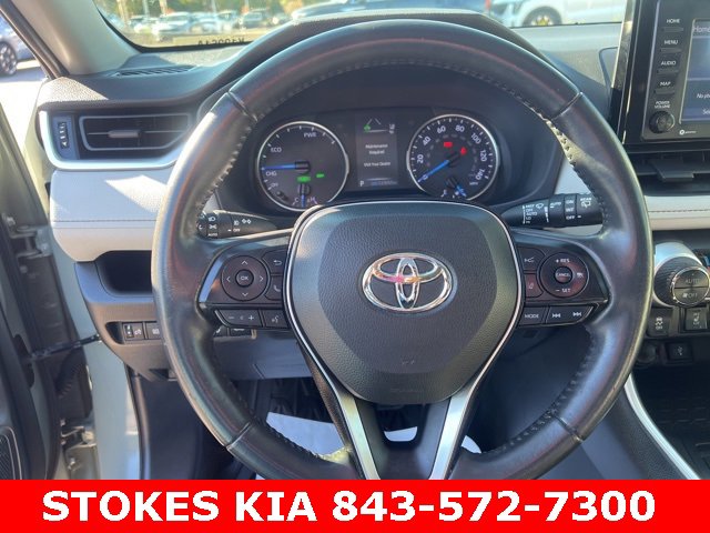 Used 2020 Toyota RAV4 XLE image 11