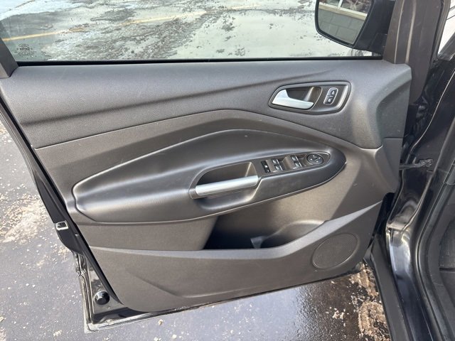 Used 2019 Ford Escape SE image 22