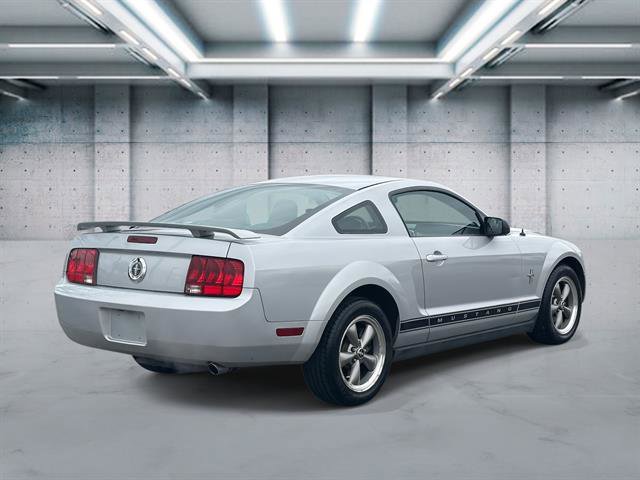 Used 2006 Ford Mustang Deluxe image 5