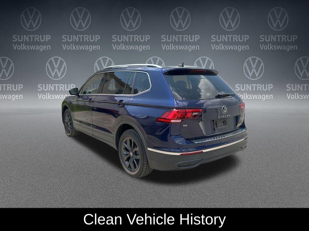 Used 2023 Volkswagen Tiguan SE w/ Panoramic Sunroof Package FWD image 4