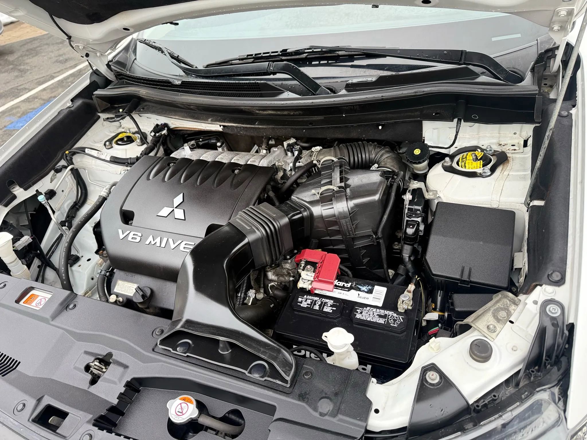 Used 2017 Mitsubishi Outlander GT image 42