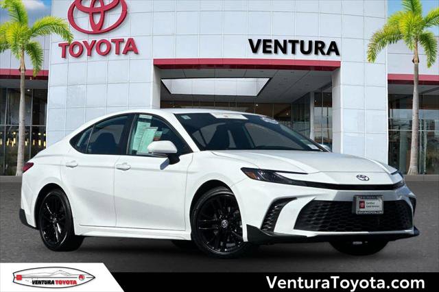 Certified 2025 Toyota Camry SE image 1