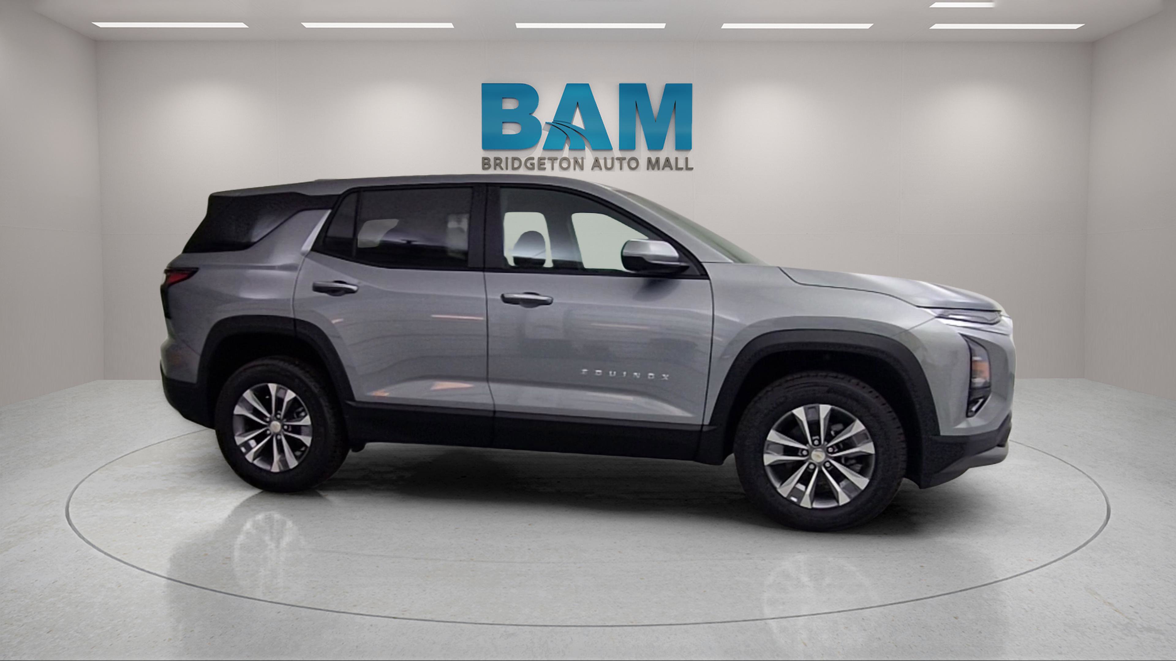 New 2026 Chevrolet Equinox LT w/ Safety and Technology Package image 8