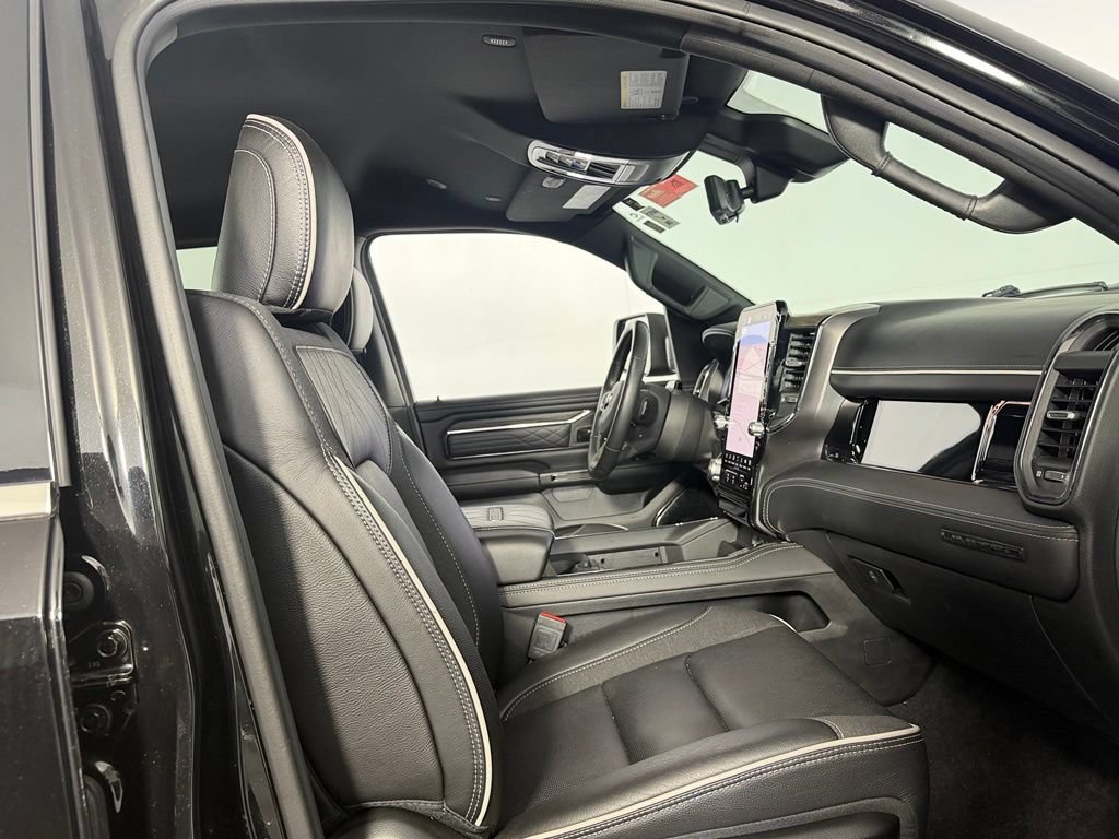 Used 2025 RAM 1500 Limited AWD/4WD image 31
