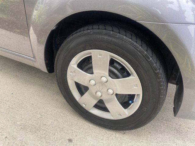 Used 2011 Chevrolet Aveo LT image 96