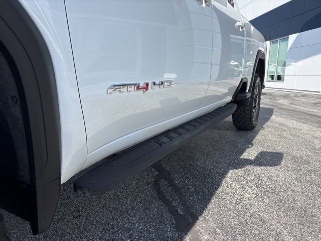 Used 2023 GMC Sierra 2500 AT4 w/ AT4 Premium Plus Package image 12
