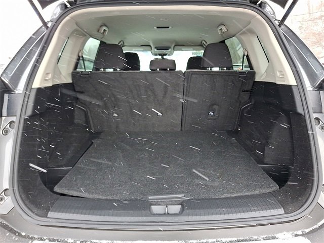 Used 2023 Nissan Rogue SV image 27