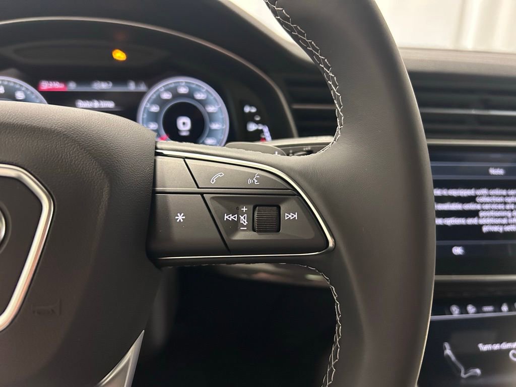 New 2026 Audi Q7 2.0T Premium image 11