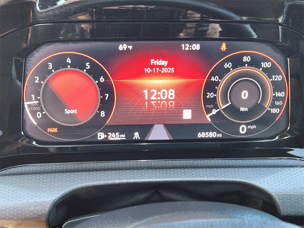 Used 2022 Volkswagen GTI SE image 10