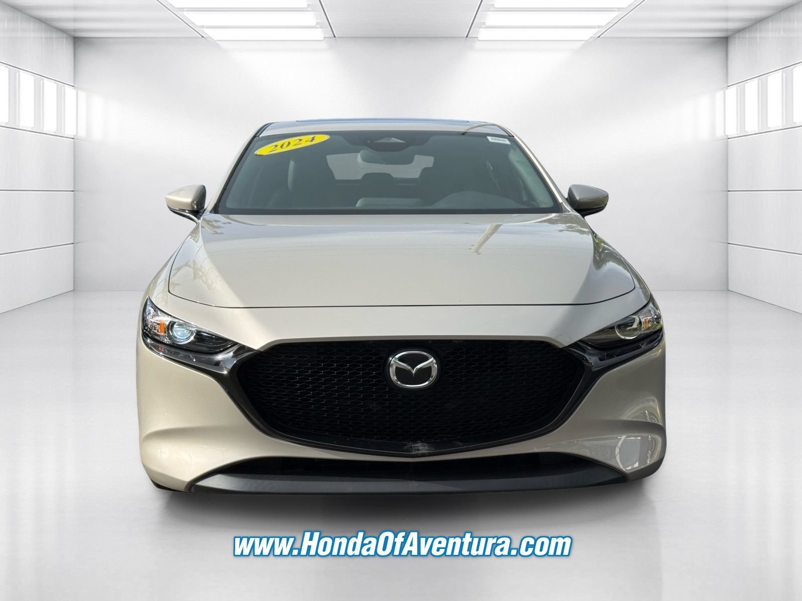 Used 2024 MAZDA MAZDA3 s FWD image 2