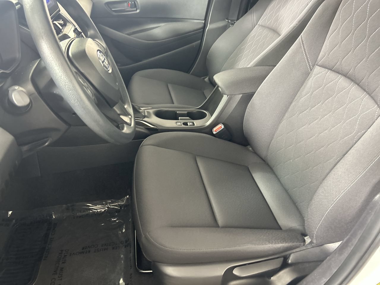 Used 2025 Toyota Corolla LE FWD image 21